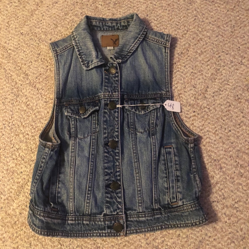 American Eagle Women’s Denim Vest Jacket Medium
